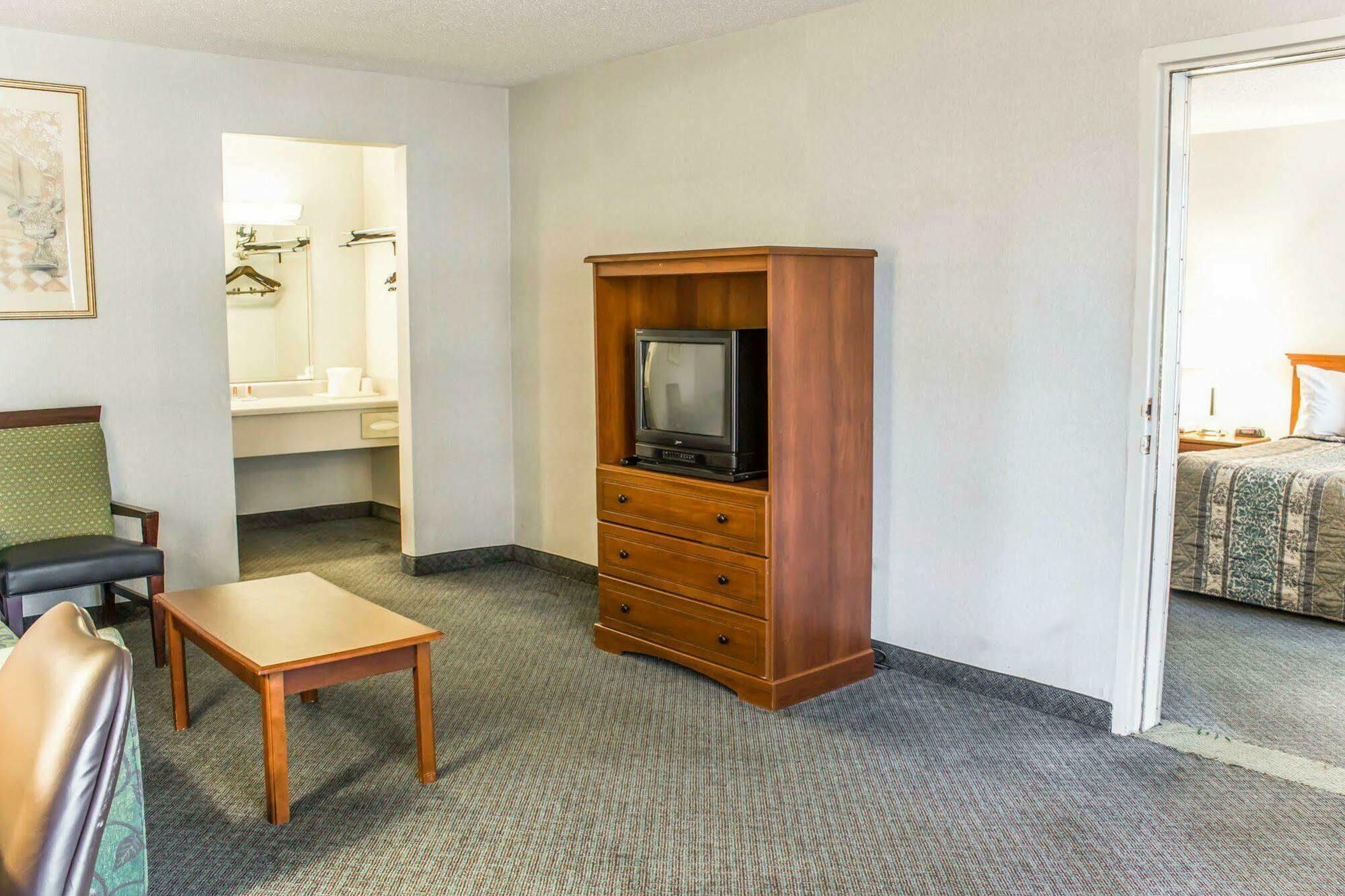 Dayspring Extended Stay Greensboro Exteriér fotografie